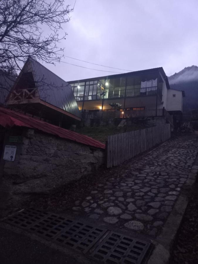 Guesthouse Data メスティア エクステリア 写真