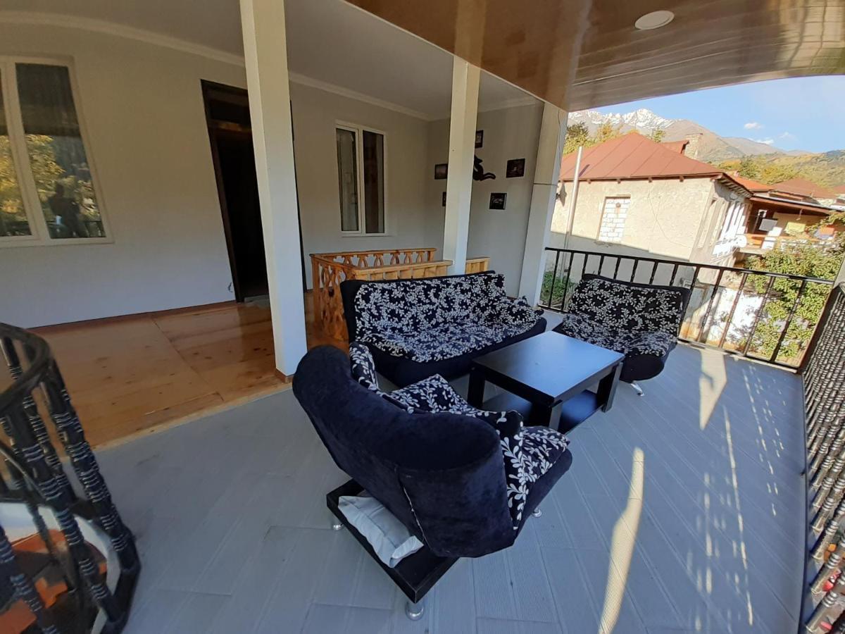 Guesthouse Data メスティア エクステリア 写真